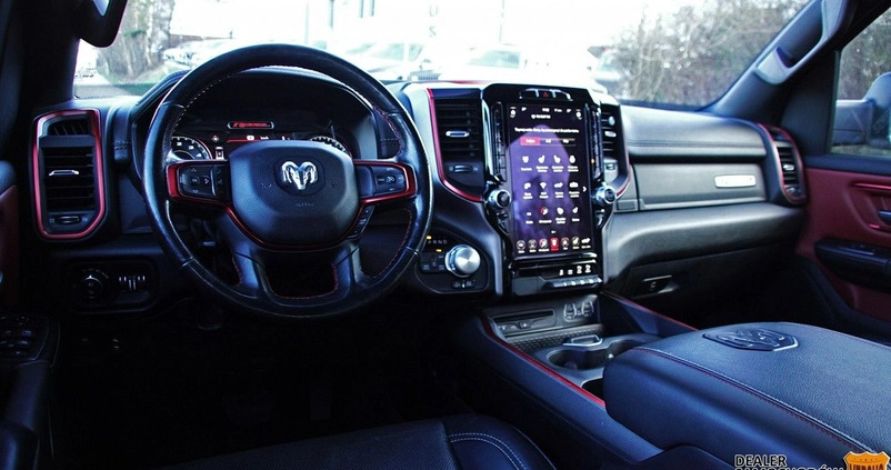 Dodge RAM cena 215000 przebieg: 78000, rok produkcji 2019 z Gdynia małe 781